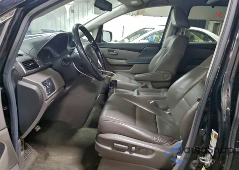 2013 Honda Odyssey Touring z USA, uszkodzony, nr VIN 5FNRL5H95DB045053